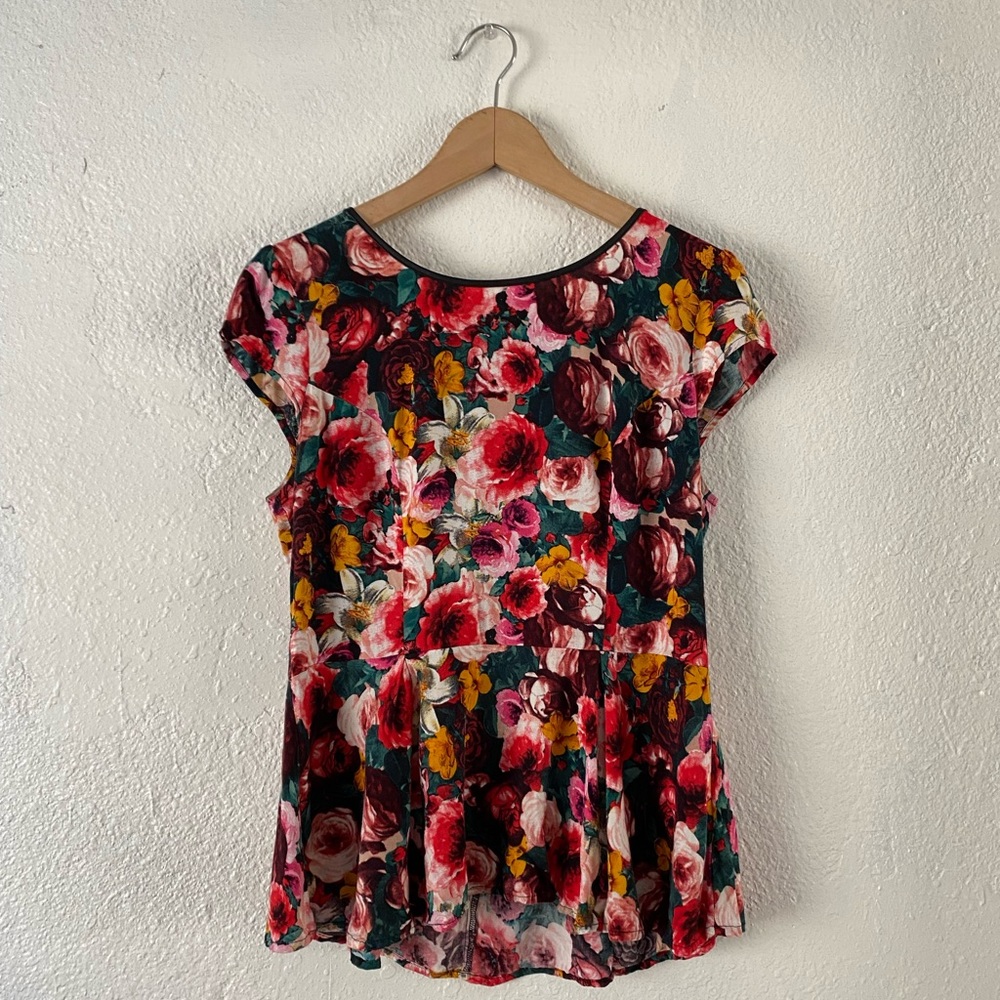 [George, g21] Bright Floral Peplum Top